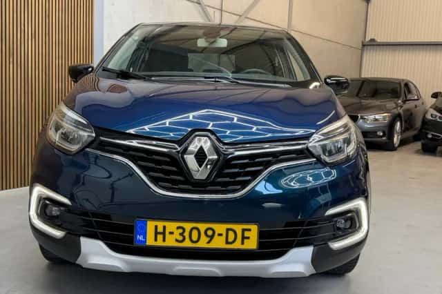 Renault Captur (2018) thumbnail 3