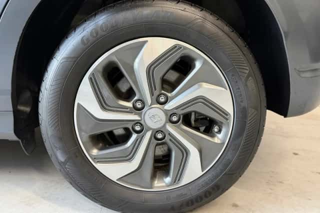 Hyundai Kona (2022) thumbnail 6