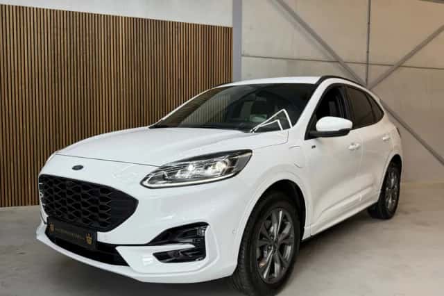 Ford Kuga (2023) thumbnail 1