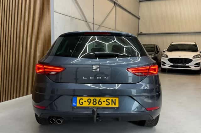 SEAT Leon (2019) thumbnail 4