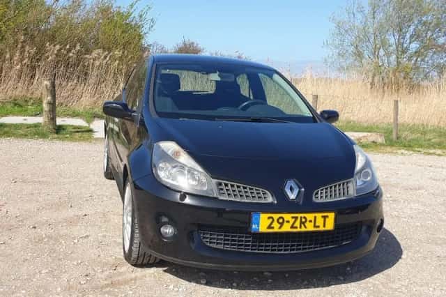 Renault Clio (2008) thumbnail 3