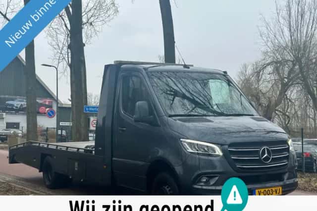 Mercedes-Benz Sprinter (2019) thumbnail 1