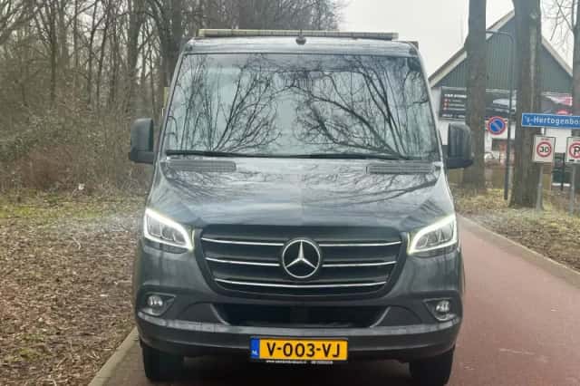 Mercedes-Benz Sprinter (2019) thumbnail 2