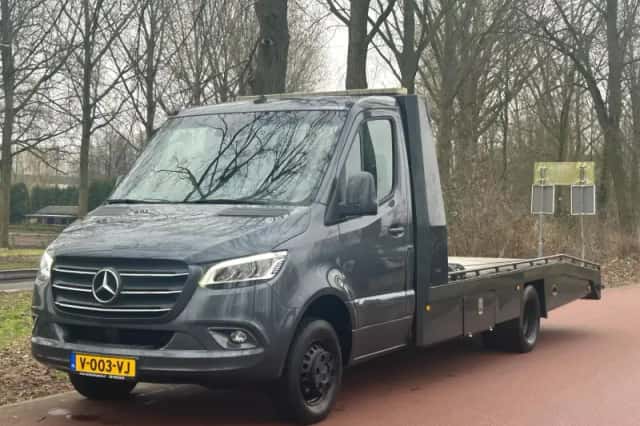 Mercedes-Benz Sprinter (2019) thumbnail 3