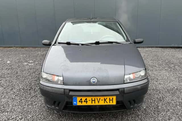 Fiat Punto (2002) thumbnail 2
