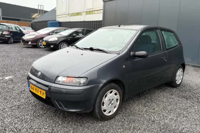 Fiat Punto (2002) thumbnail 3