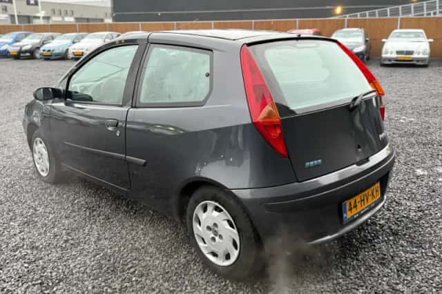 Fiat Punto (2002) thumbnail 5