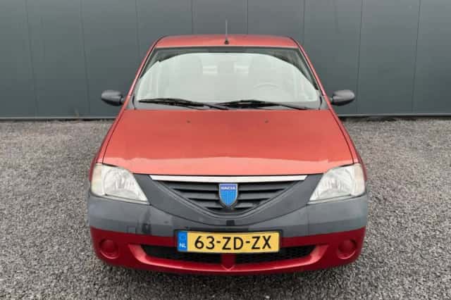 Dacia Logan (2008) thumbnail 2