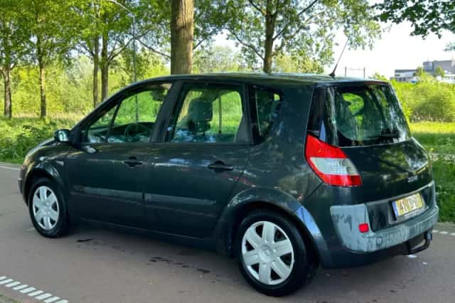 Renault Scénic (2006) thumbnail 5