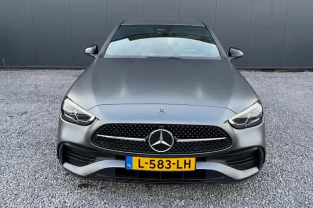 Mercedes-Benz C-Klasse (2021) thumbnail 2
