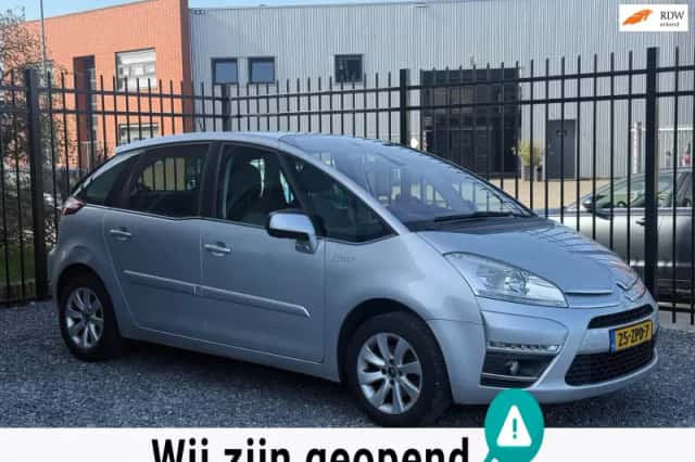 Citroën C4 Picasso (2013) thumbnail 1