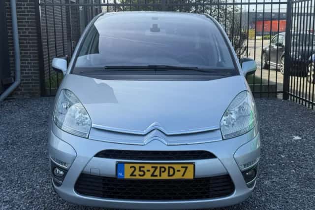 Citroën C4 Picasso (2013) thumbnail 2