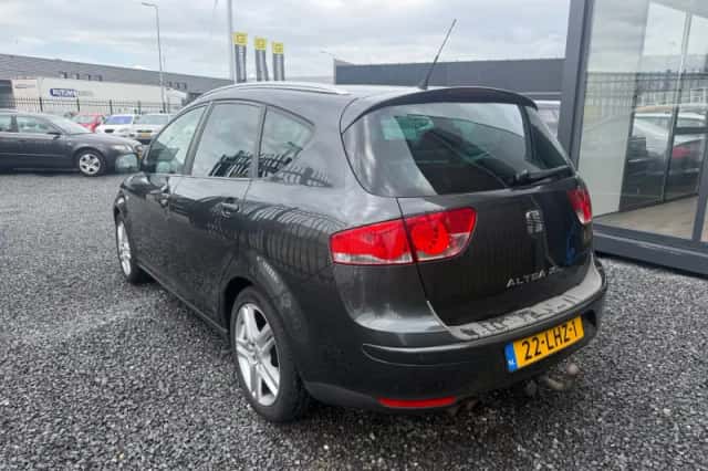 SEAT Altea XL (2010) thumbnail 4