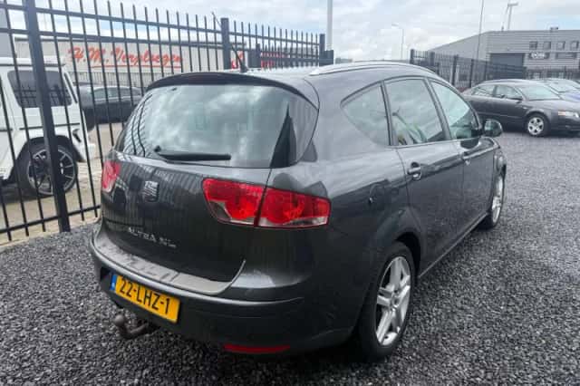 SEAT Altea XL (2010) thumbnail 5