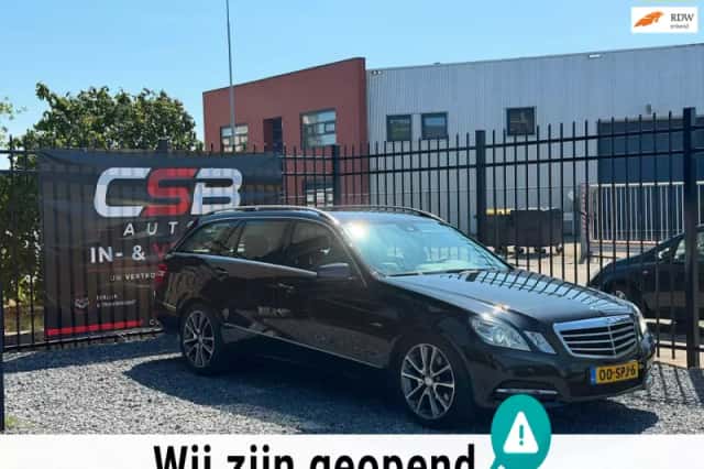 Mercedes-Benz E-Klasse (2011) thumbnail 1