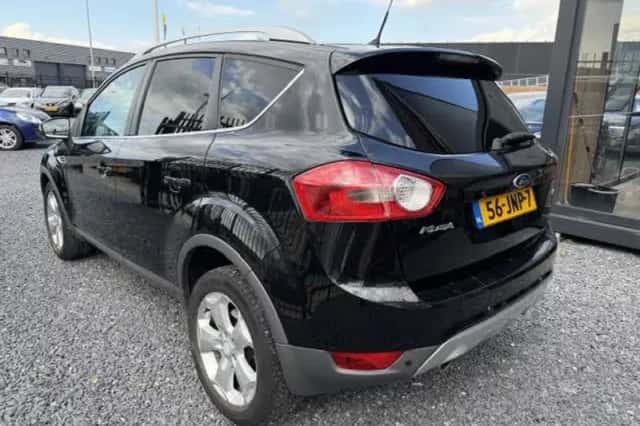 Ford Kuga (2009) thumbnail 4