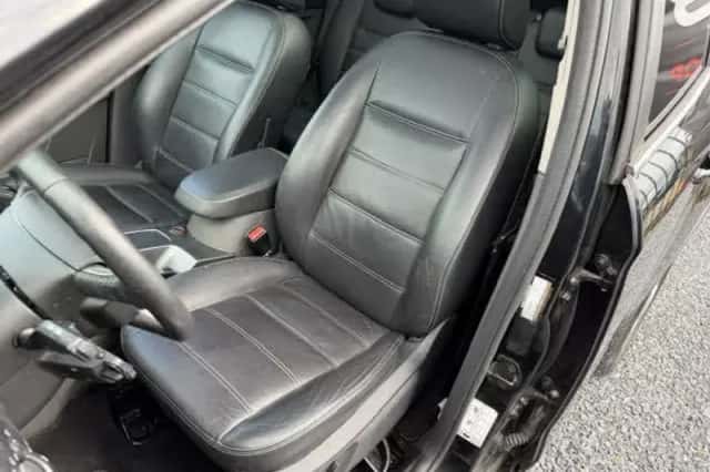 Ford Kuga (2009) thumbnail 6