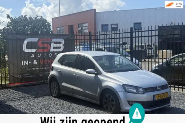 Volkswagen Polo (2011) thumbnail 1