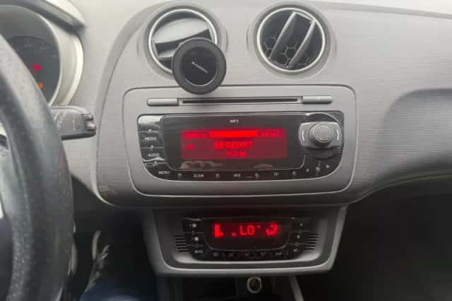 SEAT Ibiza (2011) thumbnail 6
