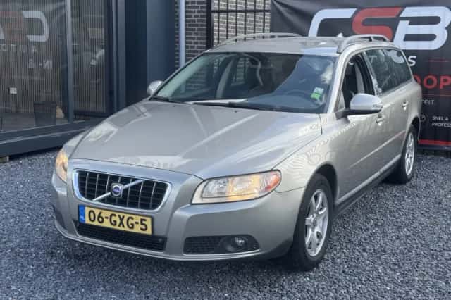 Volvo V70 (2008) thumbnail 3