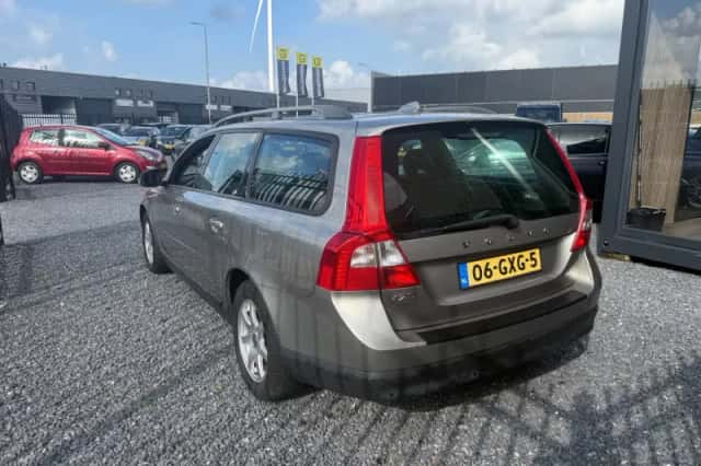 Volvo V70 (2008) thumbnail 4