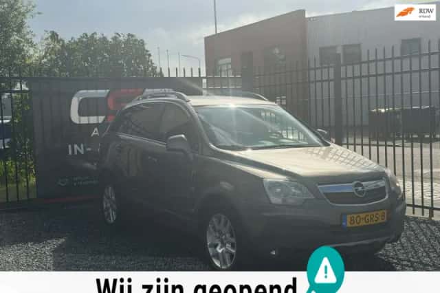 Opel Antara (2008) thumbnail 1