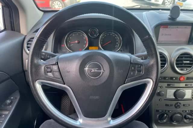 Opel Antara (2008) thumbnail 6