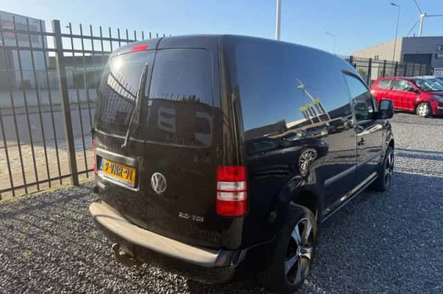 Volkswagen Caddy (2011) thumbnail 5