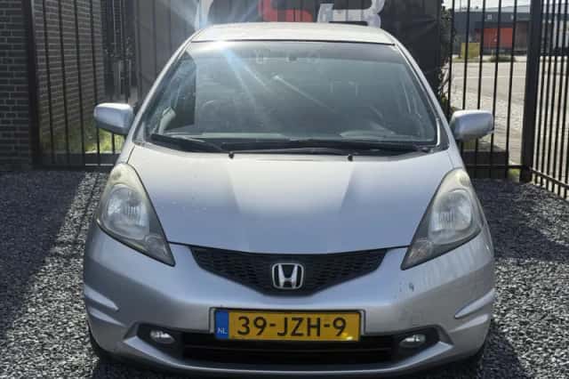 Honda Jazz (2009) thumbnail 2