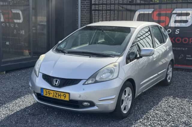 Honda Jazz (2009) thumbnail 3