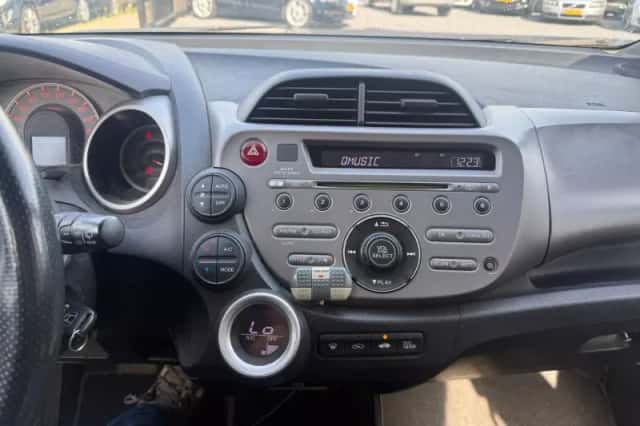 Honda Jazz (2009) thumbnail 6