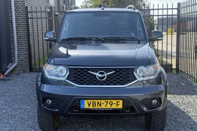 UAZ Patriot (2019) thumbnail 2