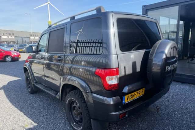 UAZ Patriot (2019) thumbnail 5