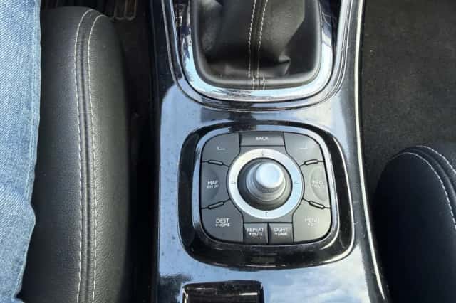 Renault Mégane (2013) thumbnail 6