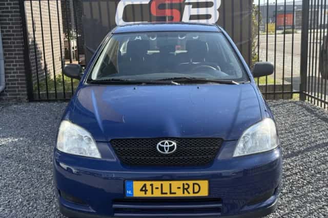 Toyota Corolla (2003) thumbnail 2