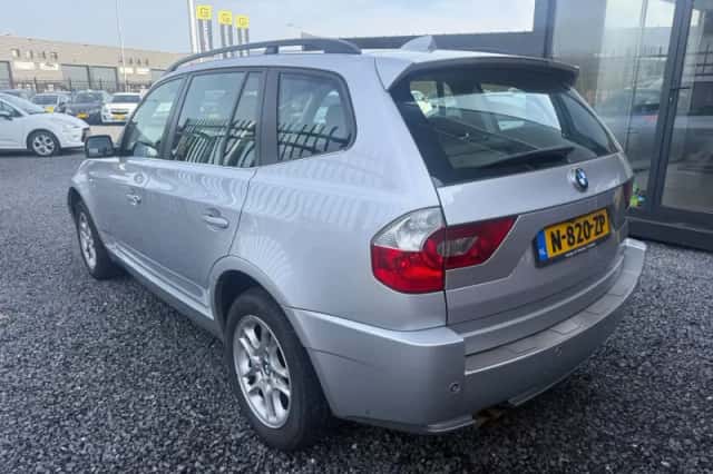 BMW X3 (2006) thumbnail 4