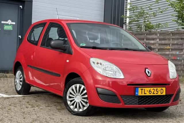 Renault Twingo (2010) thumbnail 2
