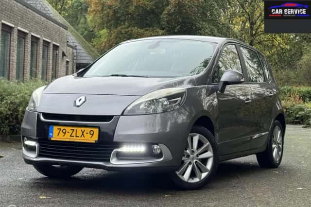 Renault Scénic (2013) thumbnail 1