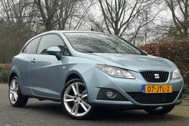 SEAT Ibiza (2009) thumbnail 2