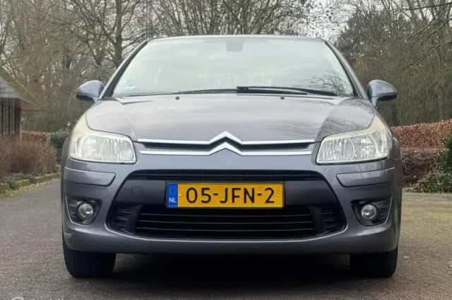 Citroën C4 (2009) thumbnail 3