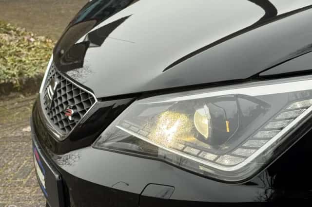 SEAT Ibiza (2017) thumbnail 5