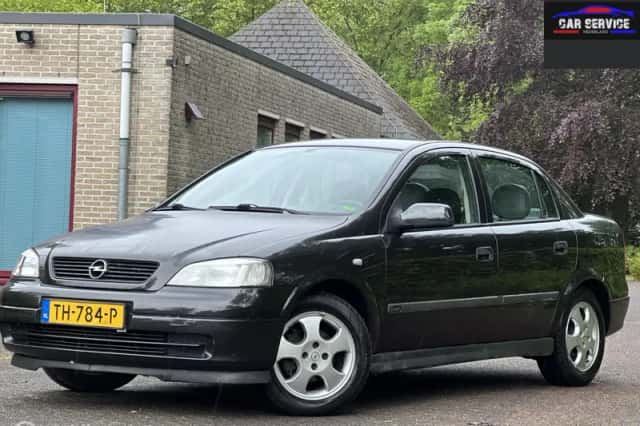 Opel Astra (2000) thumbnail 1