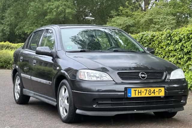 Opel Astra (2000) thumbnail 4
