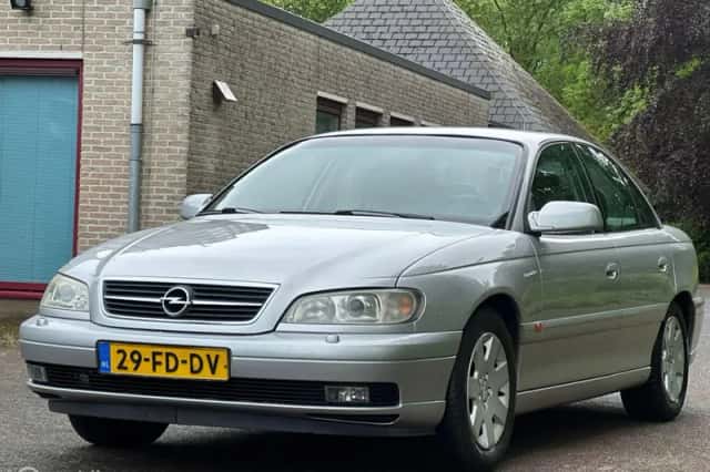 Opel Omega (2000) thumbnail 5