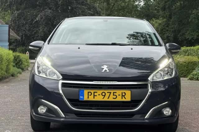 Peugeot 208 (2017) thumbnail 3