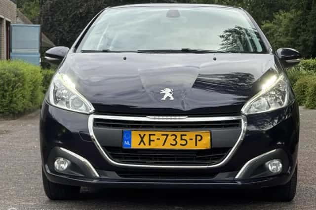 Peugeot 208 (2019) thumbnail 3