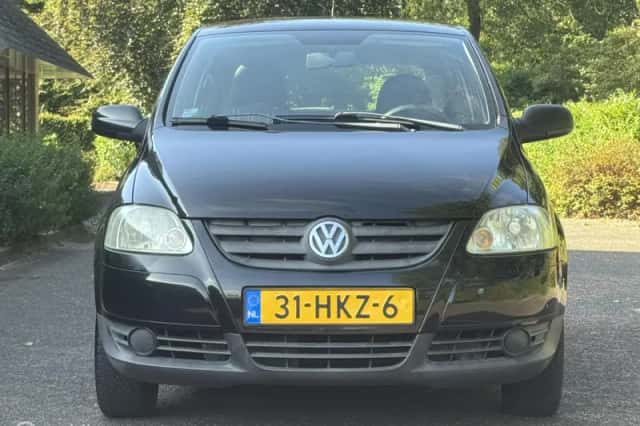 Volkswagen Fox (2009) thumbnail 3