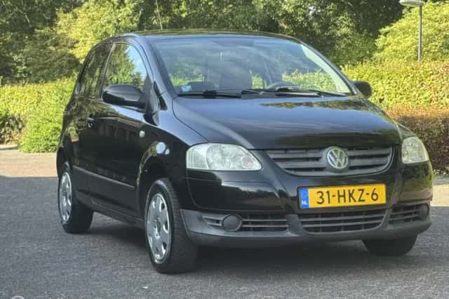 Volkswagen Fox (2009) thumbnail 4
