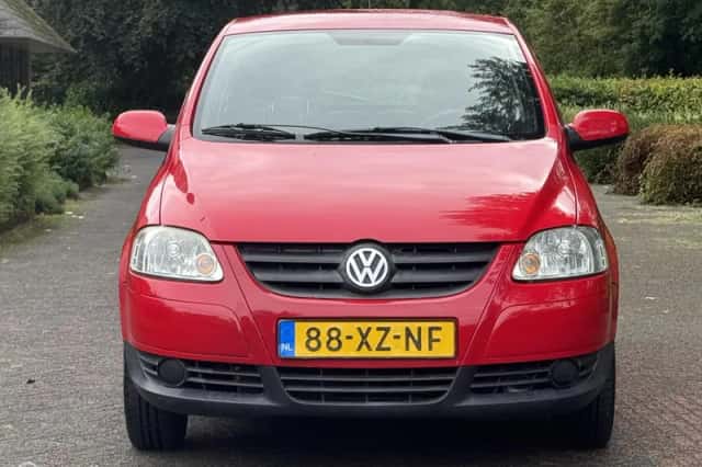 Volkswagen Fox (2007) thumbnail 3