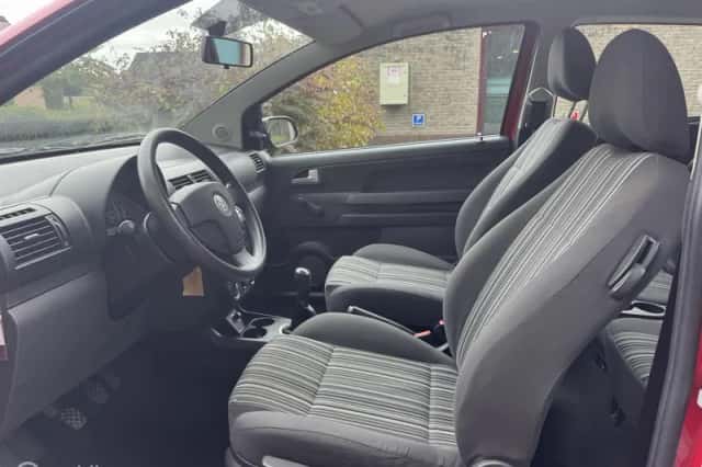 Volkswagen Fox (2007) thumbnail 6